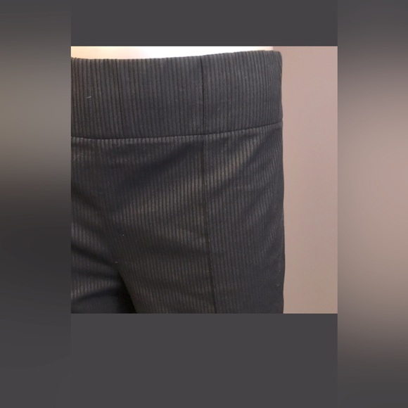 BCBG PANTS SZ 8 - Picture 3 of 7